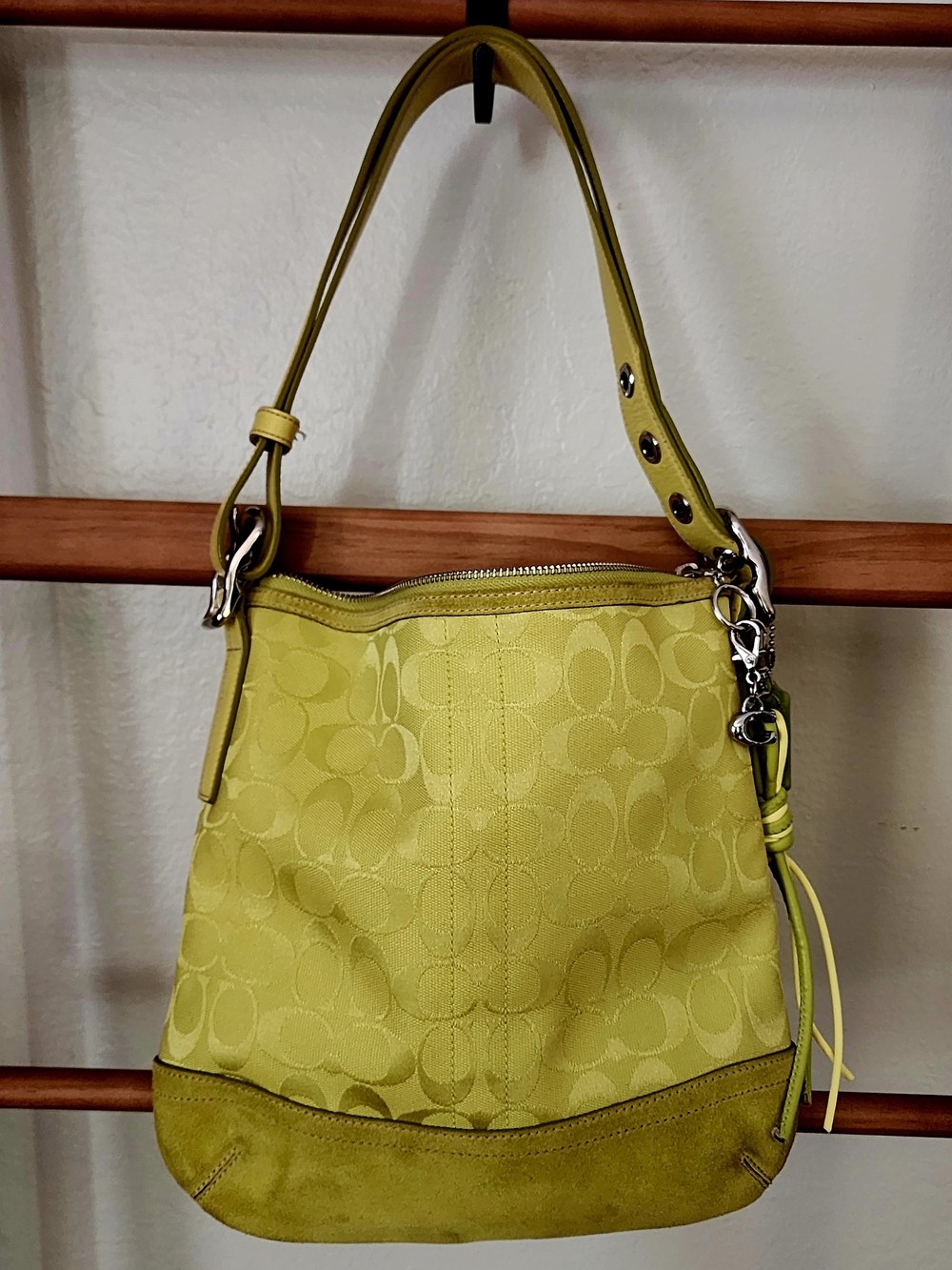 🌟 RARE Y2K Lime Green Coach Signature Slim Duffle Bag (#9362) 🌟